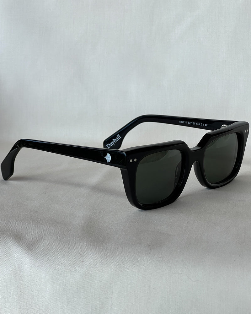 Dayhall - Black